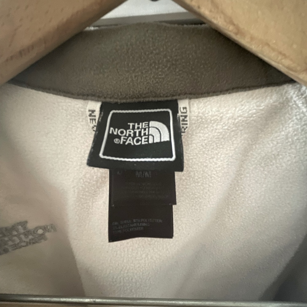 The North Face Hiking Jacket - Picture 2 of 5